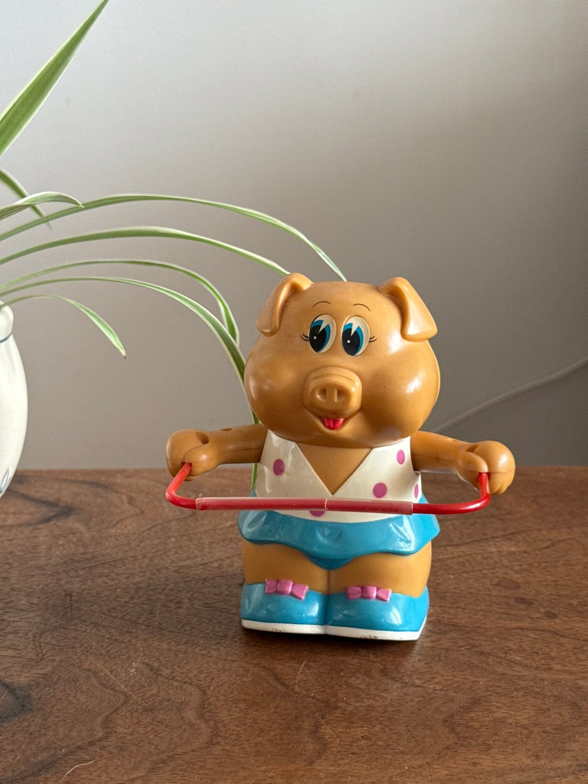 Vintage varkentje met hoelahoep – Retro decoratie, Ophalen of Verzenden
