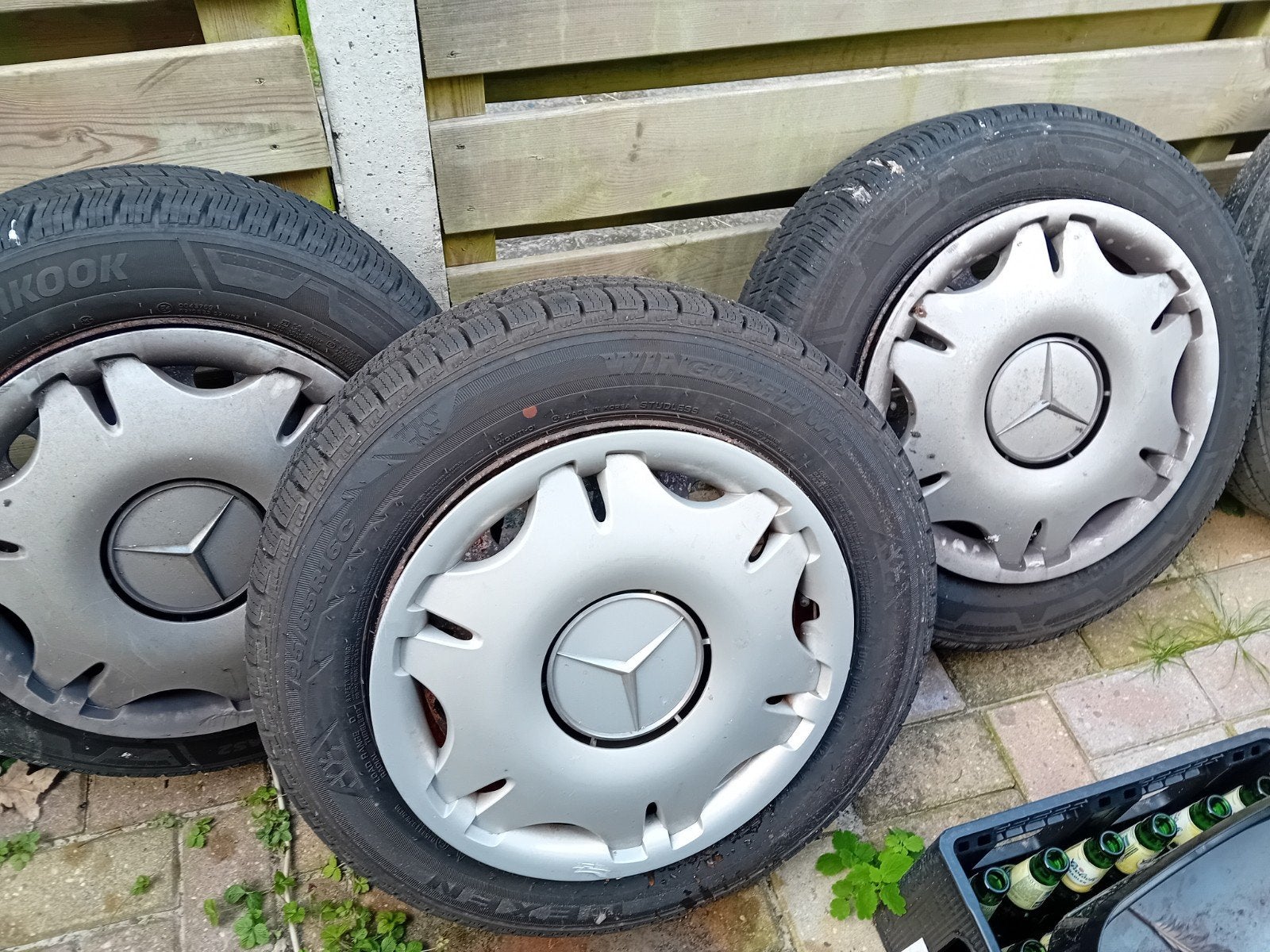 Winterbanden 195/65R16C met Mercedes wieldoppen (5 stuks), Ophalen, Gebruikt, Onbekend, Onbekend