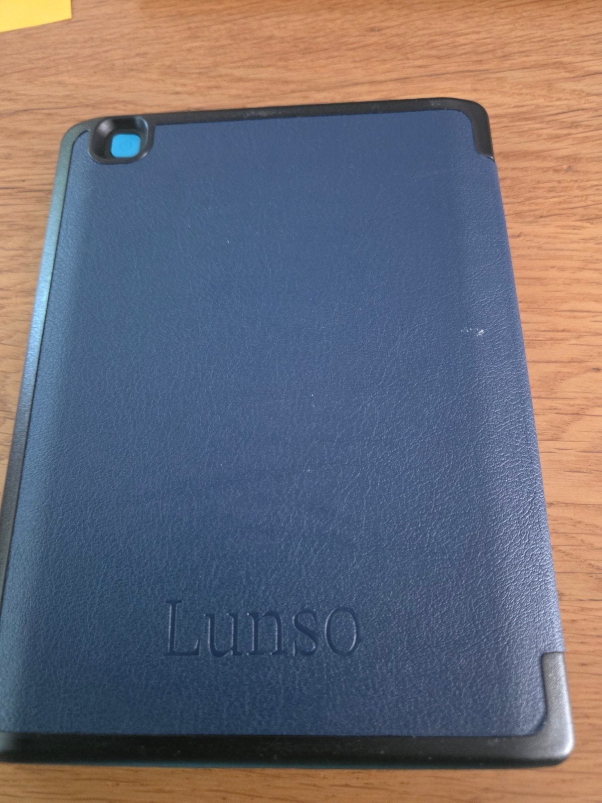 Kobo eReader met Lunso hoes - Zo goed als nieuw, 8 GB, Kobo, Ophalen of Verzenden, 7 inch