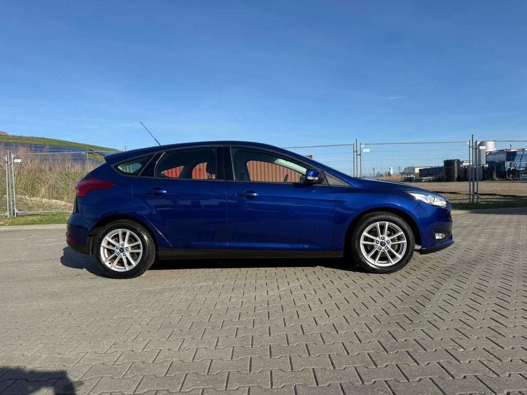 Ford Focus 1.0 Ecoboost nieuwe apk, Auto's, 125 pk, Blauw, Origineel Nederlands, 1200 kg