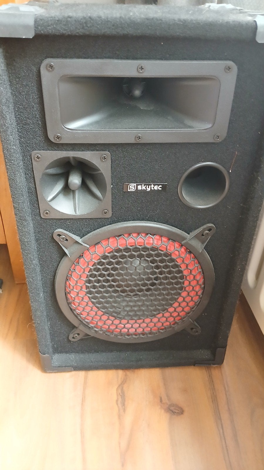 2 skytec boxen., Ophalen, Zo goed als nieuw, 150 watt of meer, Overige merken