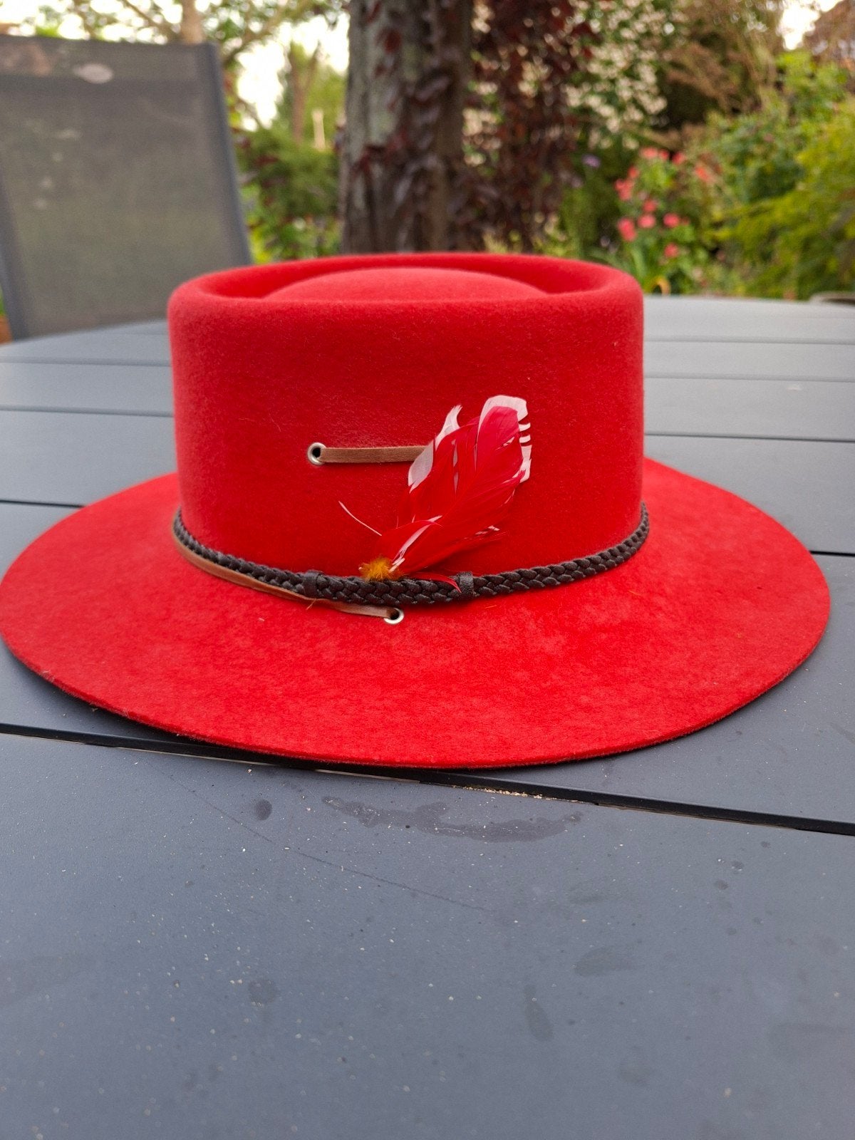 Rode vilten hoed , origineel uit Australië., Ophalen, Hoed, Kiday, 57 cm (M, 7⅛ inch) of minder
