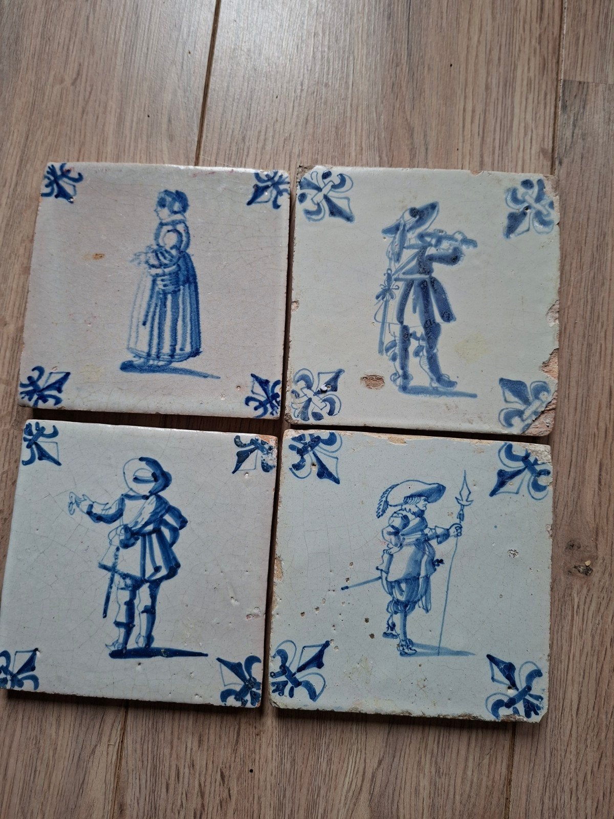 antieke tegels, figuren 1e helft 17e eeuw, Antiek en Kunst, Ophalen of Verzenden