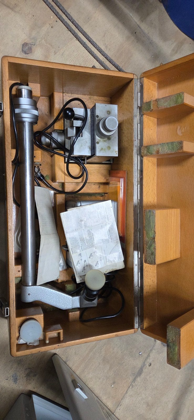 Vintage meetinstrument in houten kist, Ophalen
