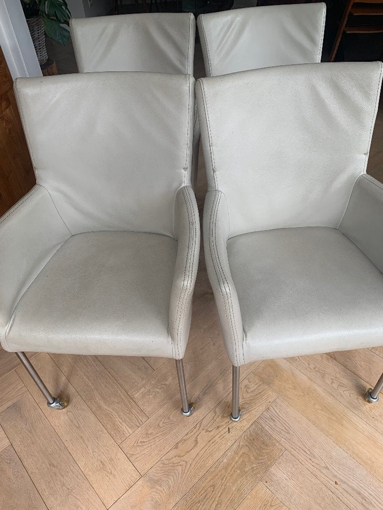 4 leren stoelen met wieltjes, Ophalen, Gebruikt, Wit, Leer
