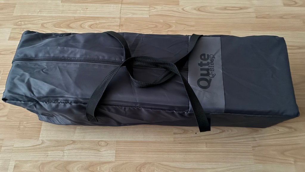 Campingbed Cute Q-sleep, Caravans en Kamperen, Ophalen, Zo goed als nieuw