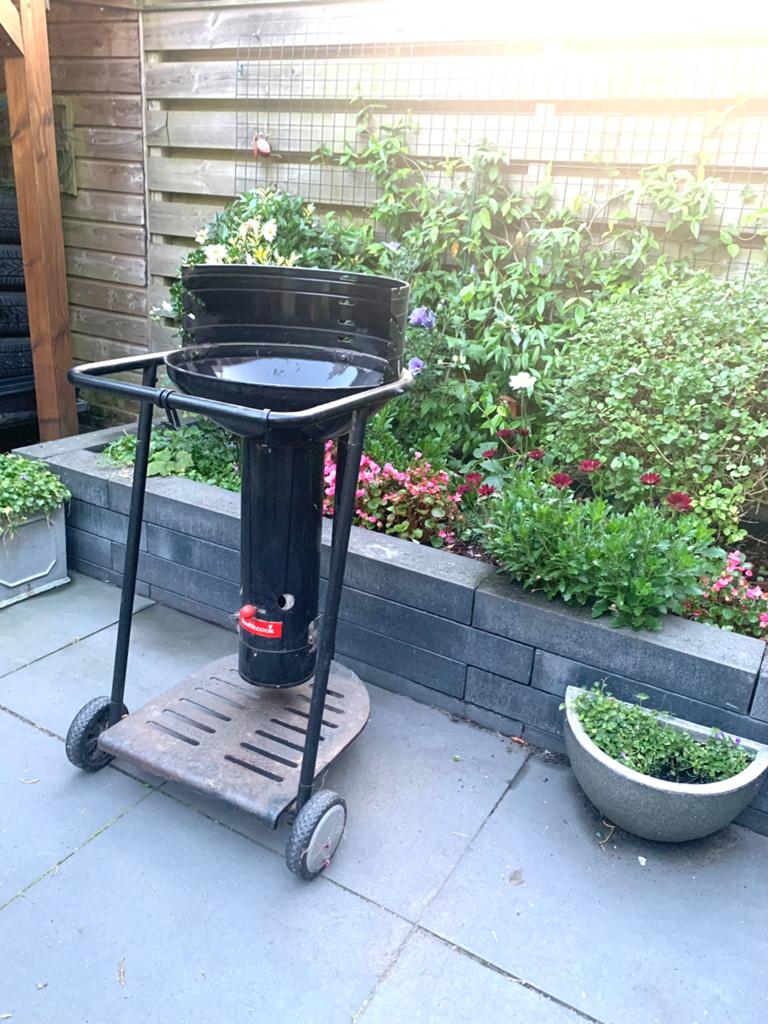 Barbecook houtskool BBQ met wielen, Ophalen of Verzenden, Zo goed als nieuw