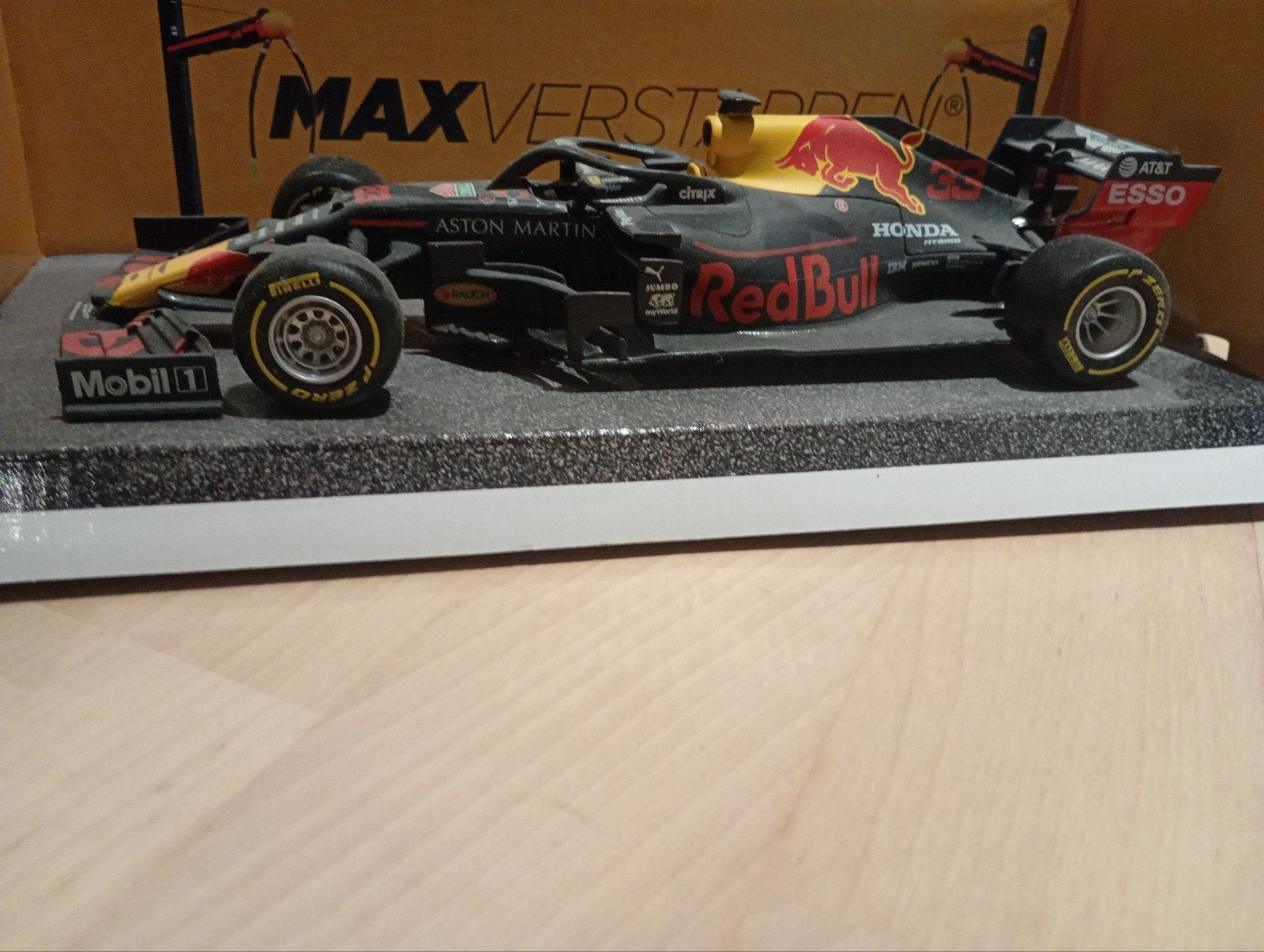 Max Verstappen miniatuur racecar, Hobby en Vrije tijd, Modelauto's | 1:18, Ophalen of Verzenden, Zo goed als nieuw, Overige typen