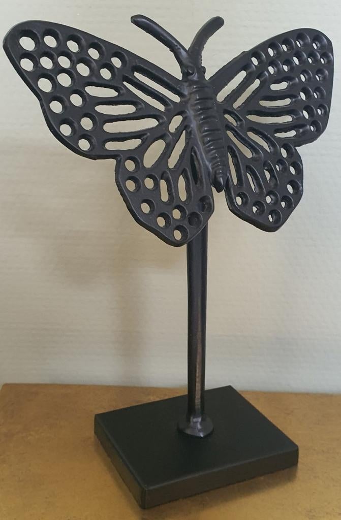 Beeld sculptuur vlinder
metaalsoort
hoogte 25 cm, Ophalen of Verzenden, Op sokkel, Beeld, 20 - 50 cm