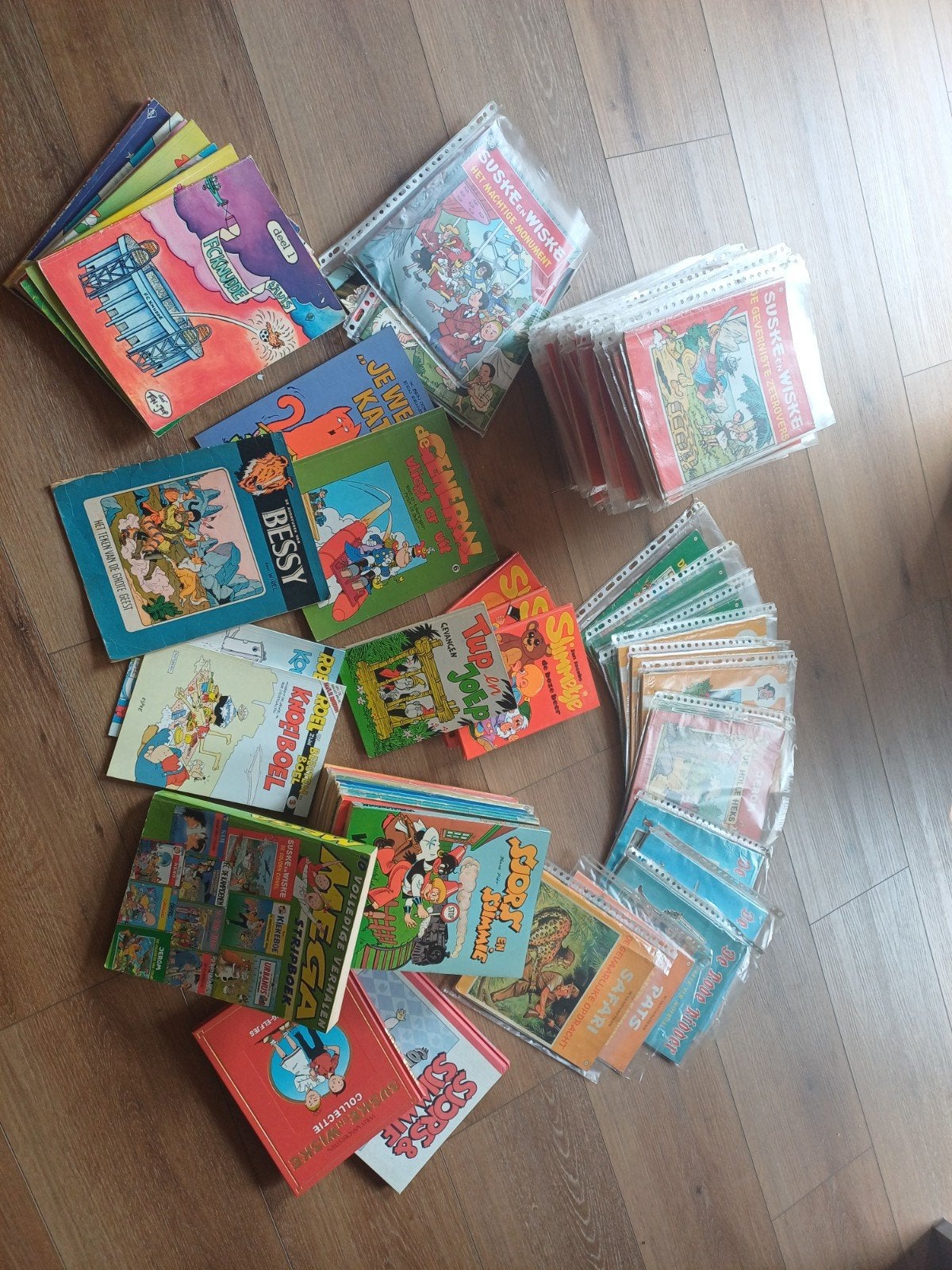 Grote verhuisdoos vintage stripboeken & jeugdboeken (94 st), Meerdere stripboeken, Ophalen of Verzenden, Gelezen