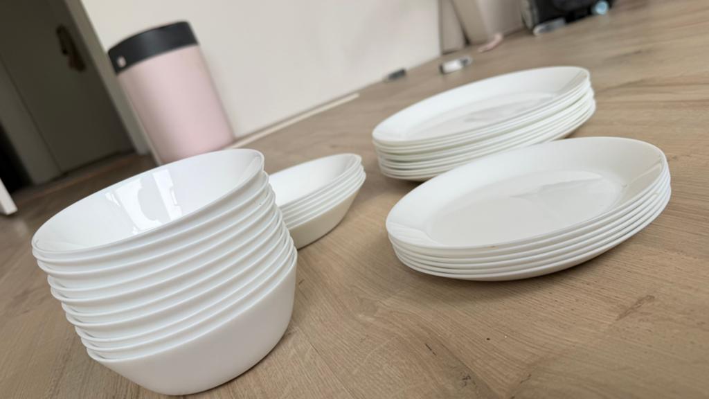 Ikea serviesset 32 delig, Huis en Inrichting, Keuken | Servies, Ophalen, Zo goed als nieuw, Bord(en), Overige stijlen