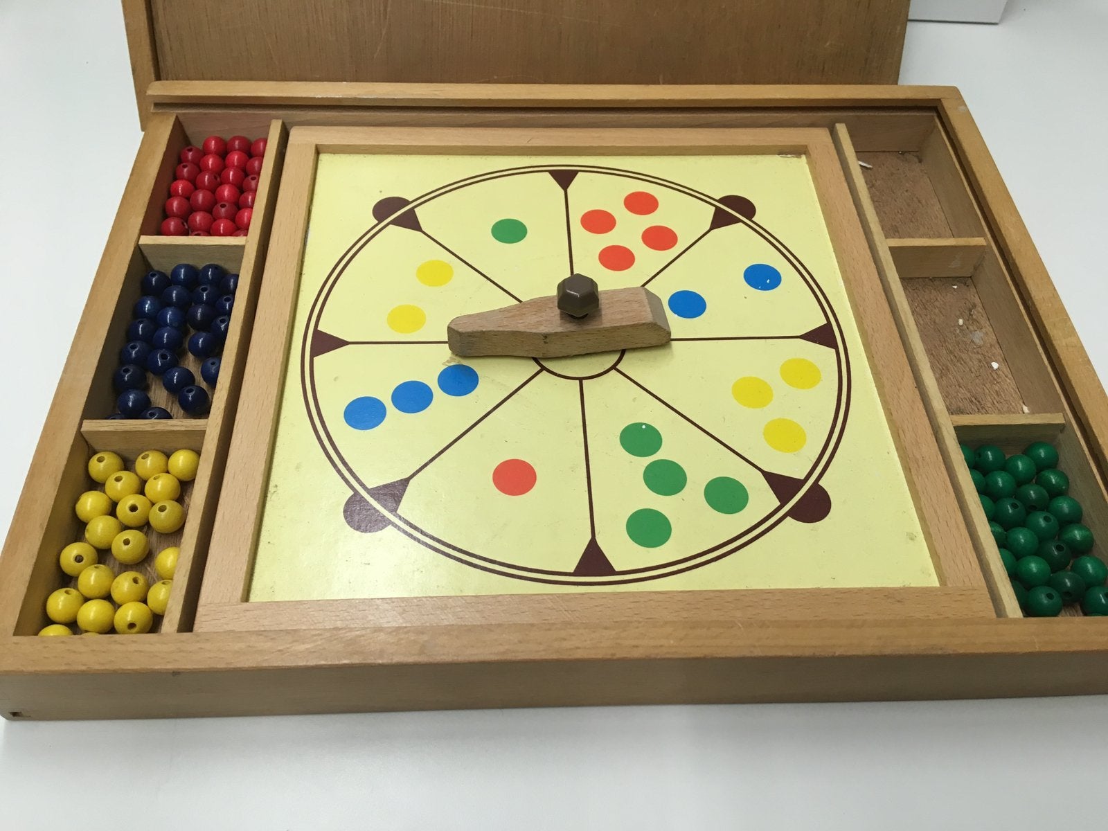 Vintage spel kralen klok houten box, Kinderen en Baby's, Ophalen of Verzenden, Gebruikt, Puzzelen