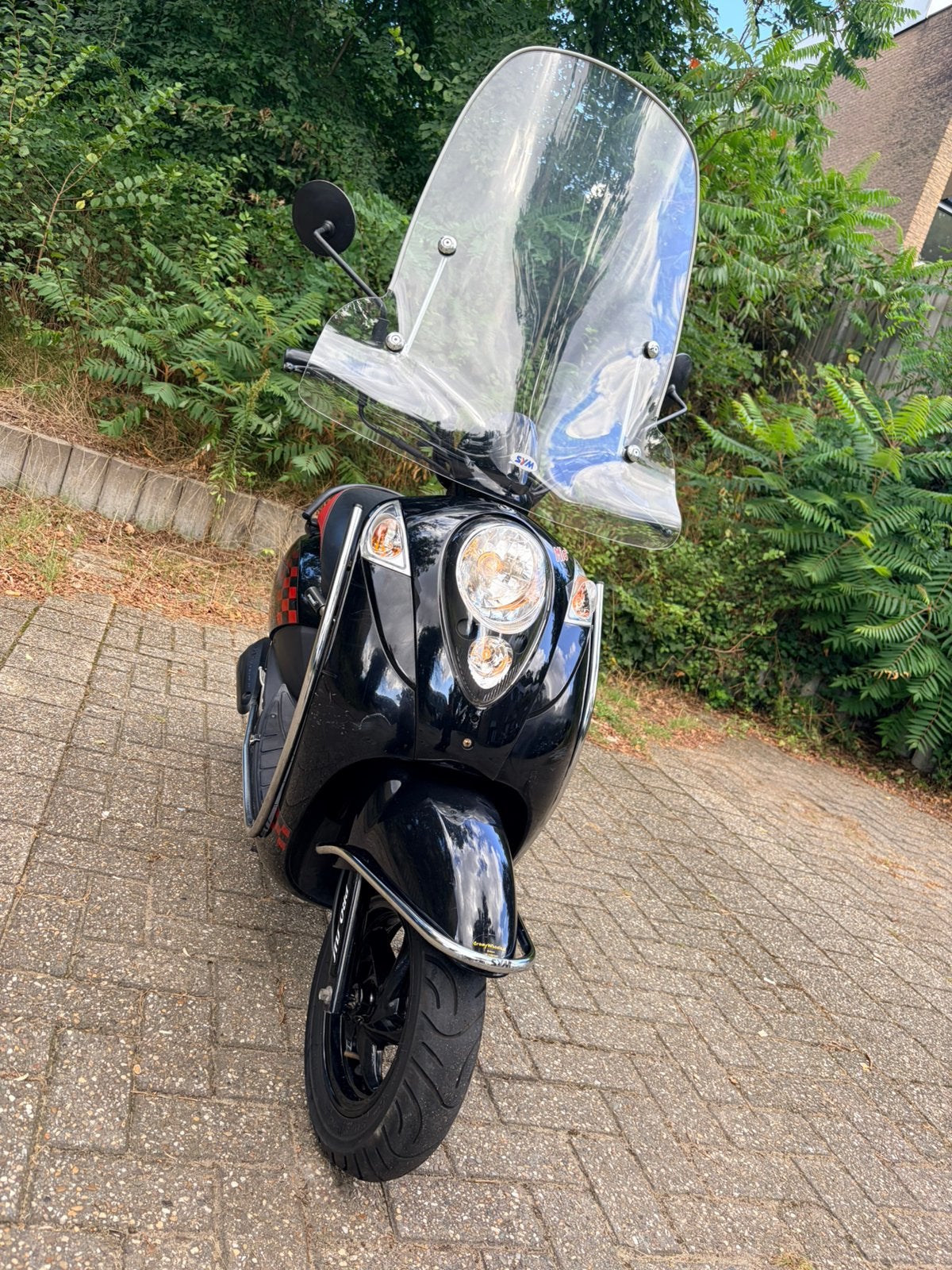 Sym mio, Fietsen en Brommers, Scooters | SYM, Ophalen, Zo goed als nieuw, Benzine, Mio