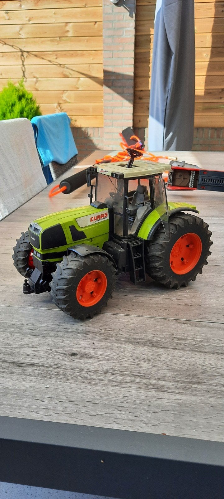 Bruder tractor, Ophalen of Verzenden, Gebruikt