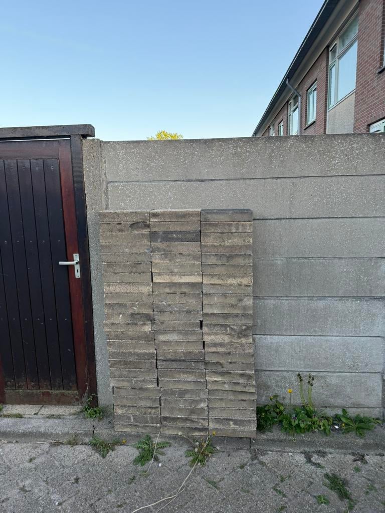 40m2 aan straatwerk, gratis mee te nemen!, Tuin en Terras, Schuttingen, Ophalen, 1 tot 2 meter, Minder dan 3 meter, Zo goed als nieuw