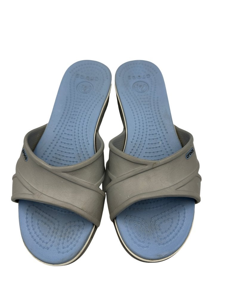Crocs slippers 39, Kleding | Dames, Schoenen, Nieuw, Ophalen of Verzenden, Grijs