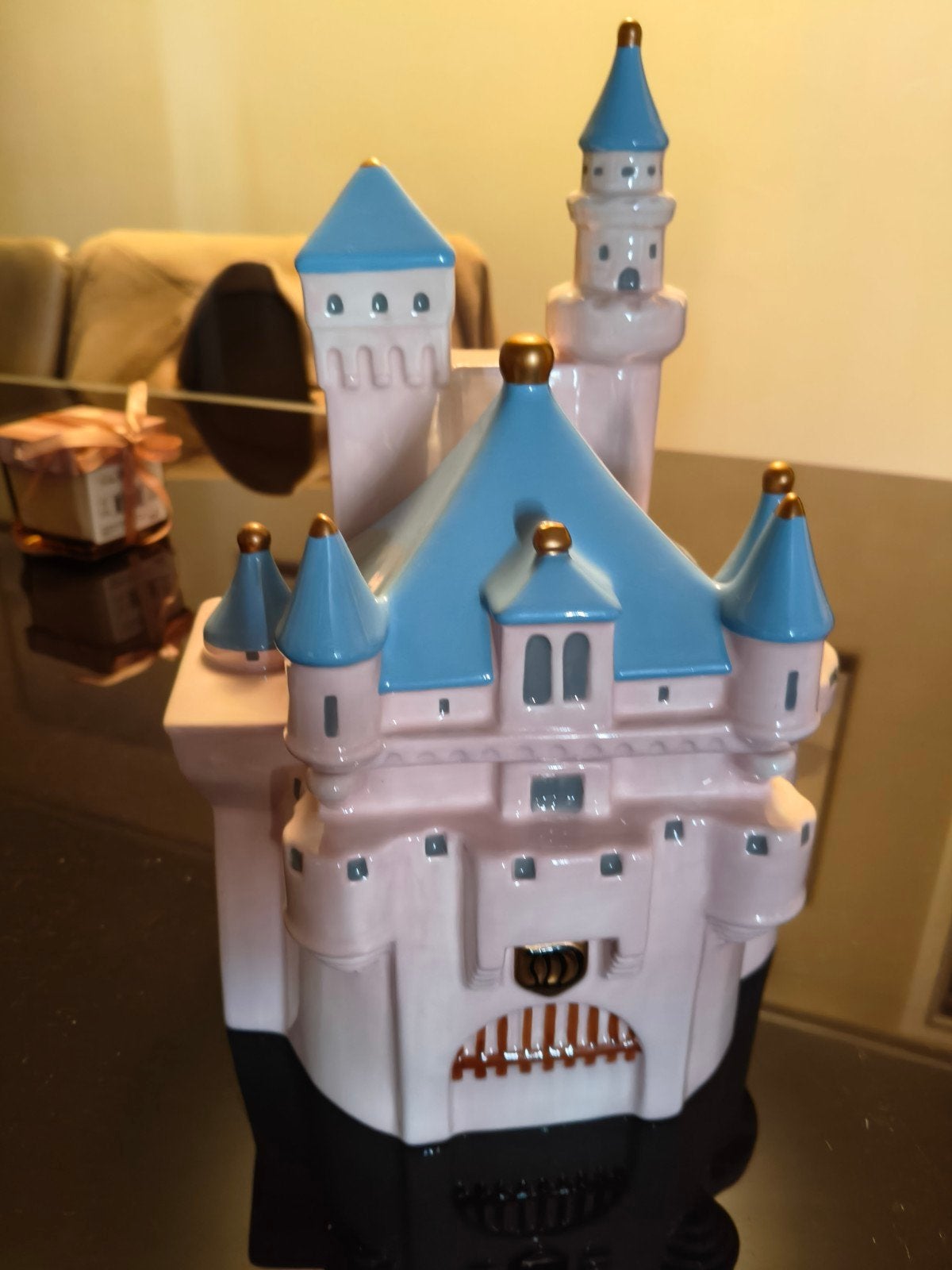 disneyland  kasteel cookie jar  als nieuw, Ophalen of Verzenden, Zo goed als nieuw, Beeldje of Figuurtje