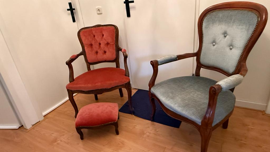 Set van 2 antieke fauteuils met poef, Ophalen