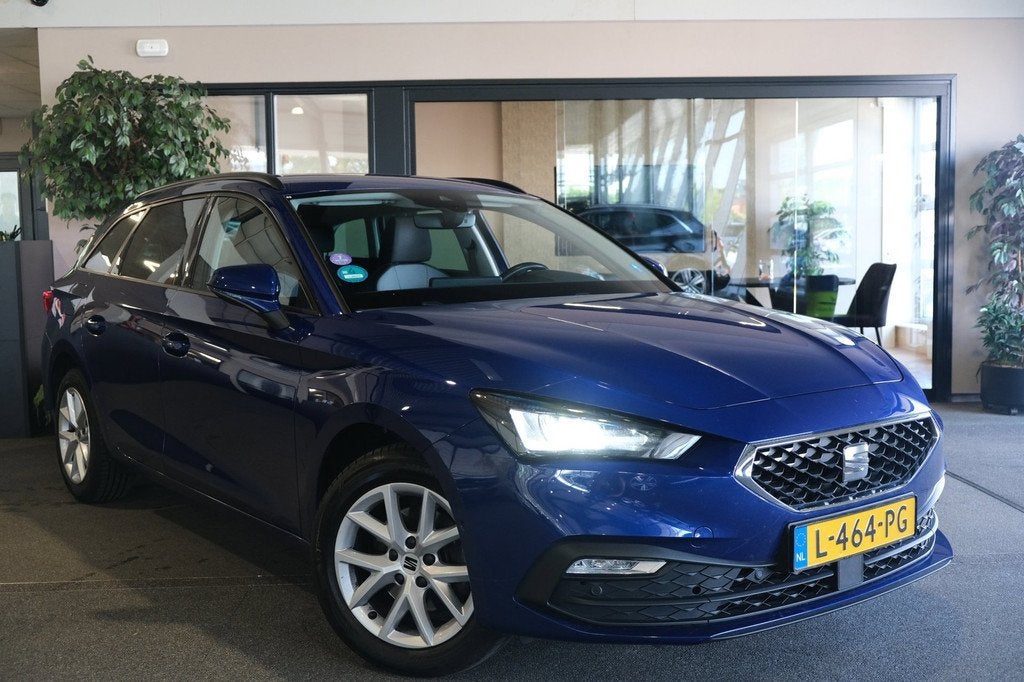 Seat Leon Sportstourer 1.5 TSI Style Business Intense Navi A, Auto's, Seat, Voorwielaandrijving, Stof, 4 cilinders, Origineel Nederlands