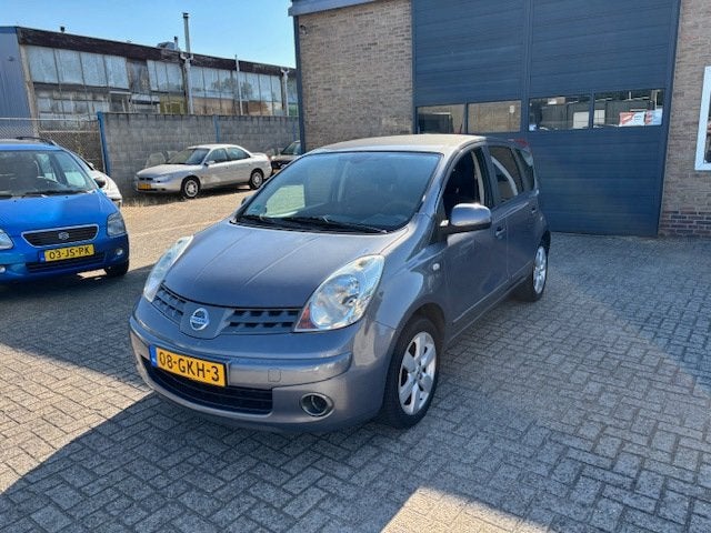 Nissan Note 1.6 Life Pack, Auto's, Nissan, Voorwielaandrijving, 15 km/l, Zwart, 4 cilinders