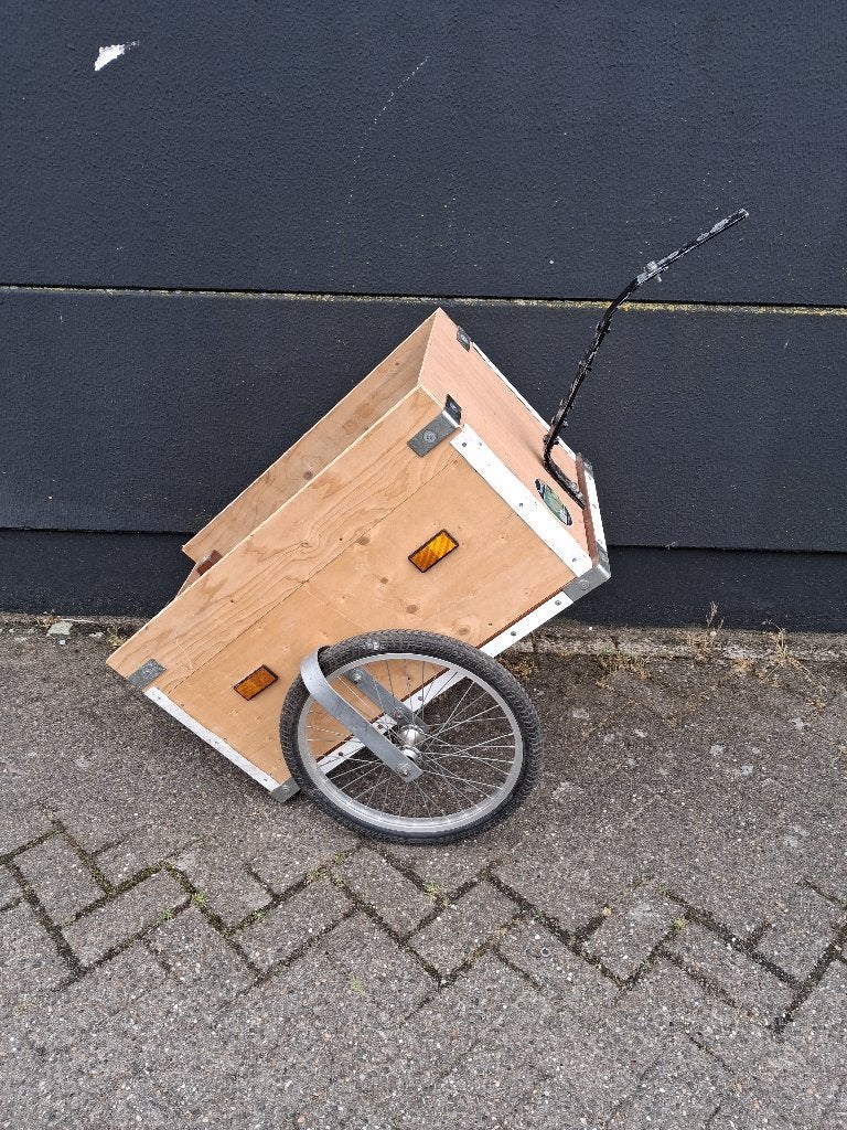 kranten kar, Fietsen en Brommers, Ophalen, Gebruikt, Onbekend, 80 kg of meer
