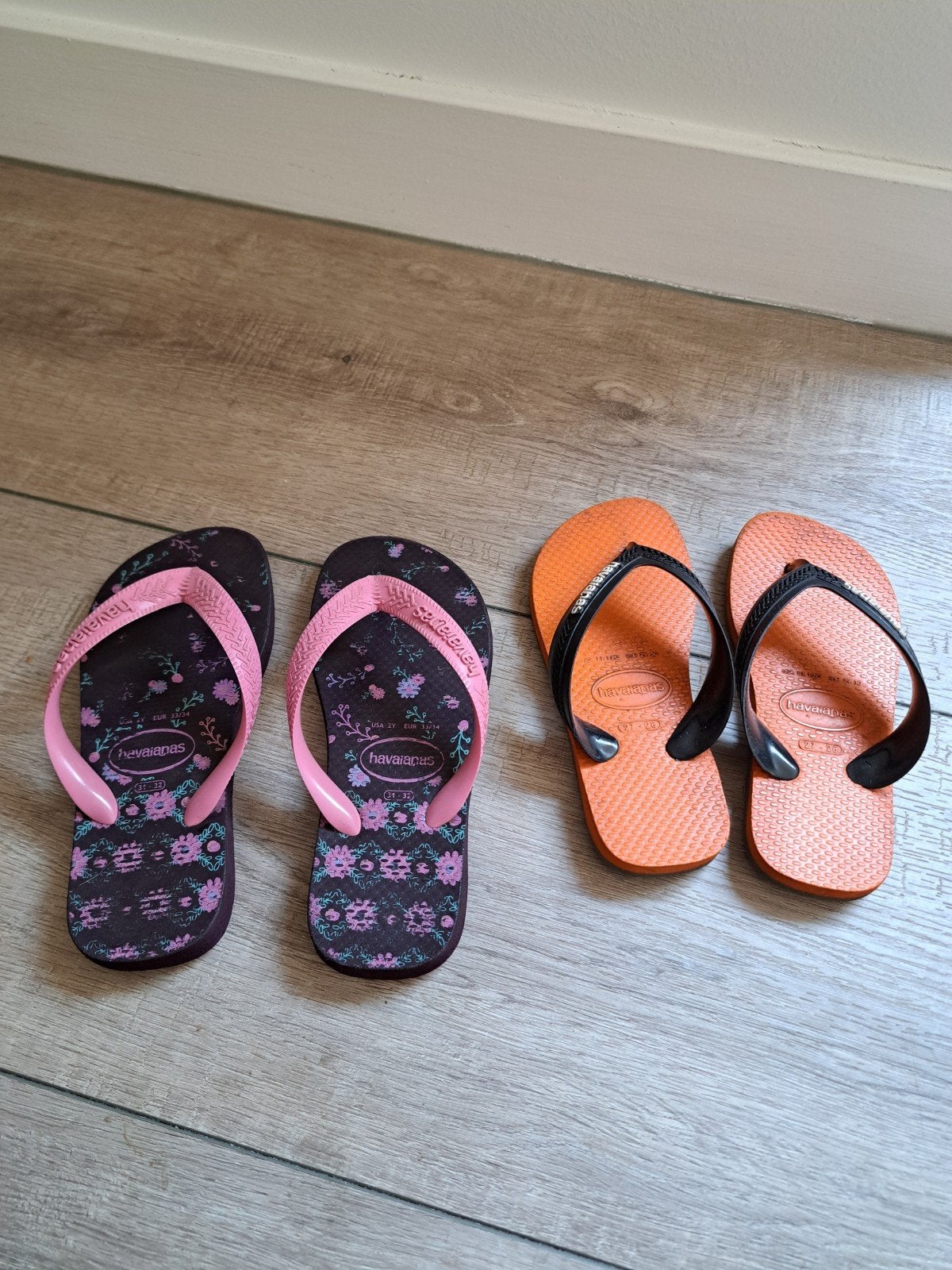 Havaianas kinderslippers jongen/meisje!, Ophalen of Verzenden, Zo goed als nieuw, Jongetje of Meisje, Overige typen