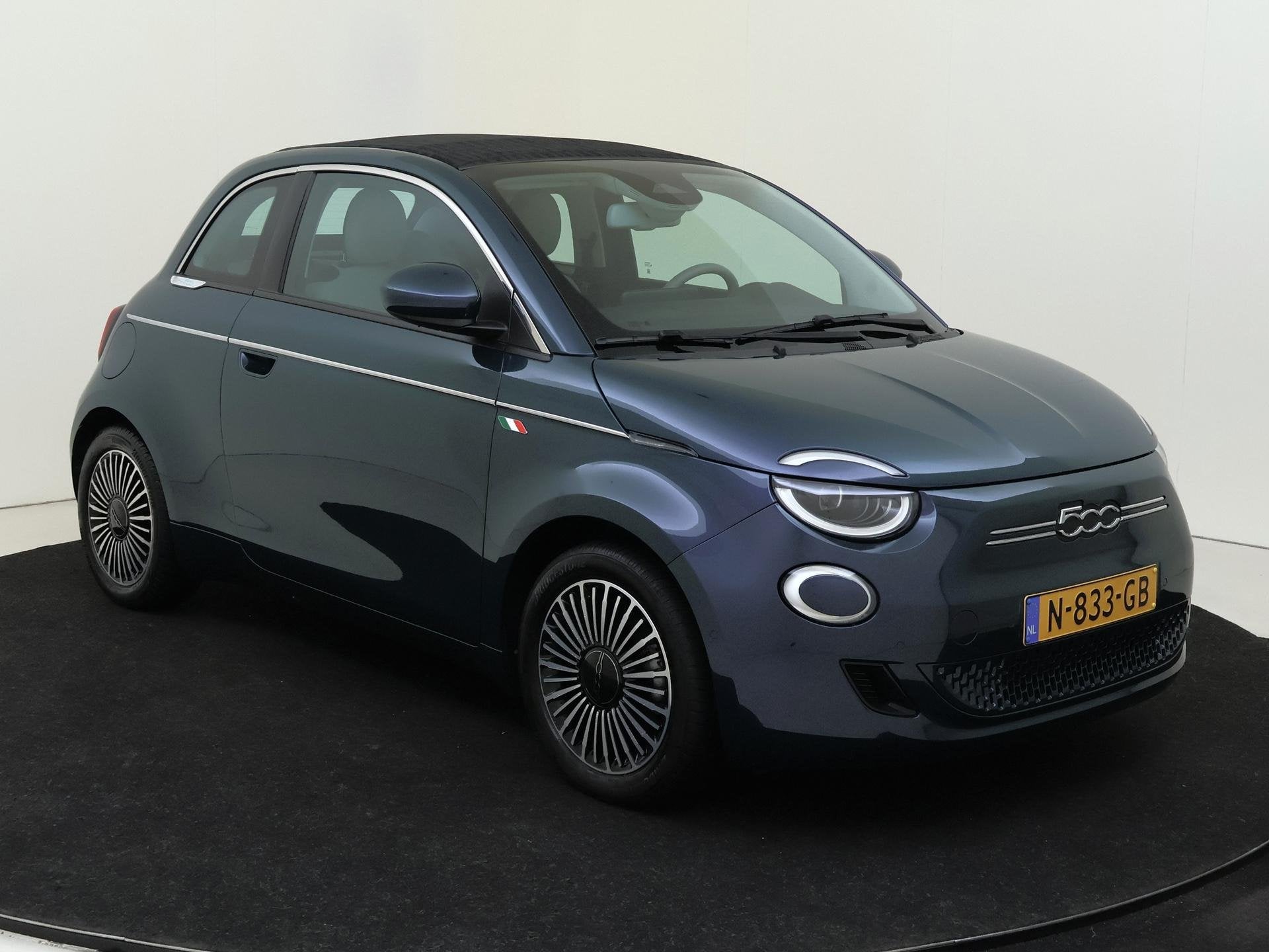 Fiat 500 C La Prima 42 kWh Cabrio | ACHTERUITRIJCAMERA | STO, Auto's, Cabriolet, 4 stoelen, 299 km, Onderhoudsboekje