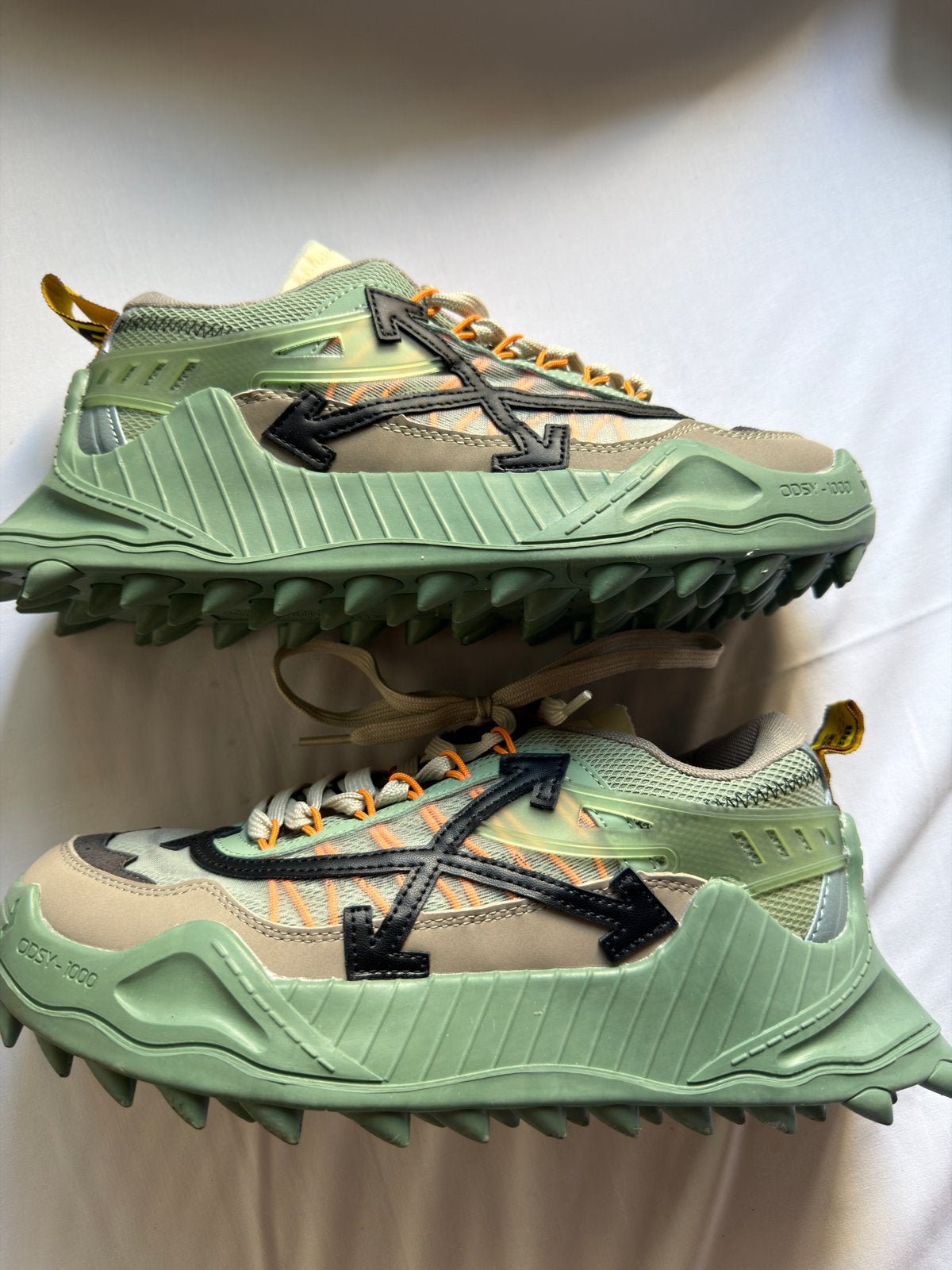 OFF-WHITE ODSY-1000 | EU 43 | Zeldzame Kleurstelling, Ophalen of Verzenden, Zo goed als nieuw, Overige kleuren, Sneakers of Gympen