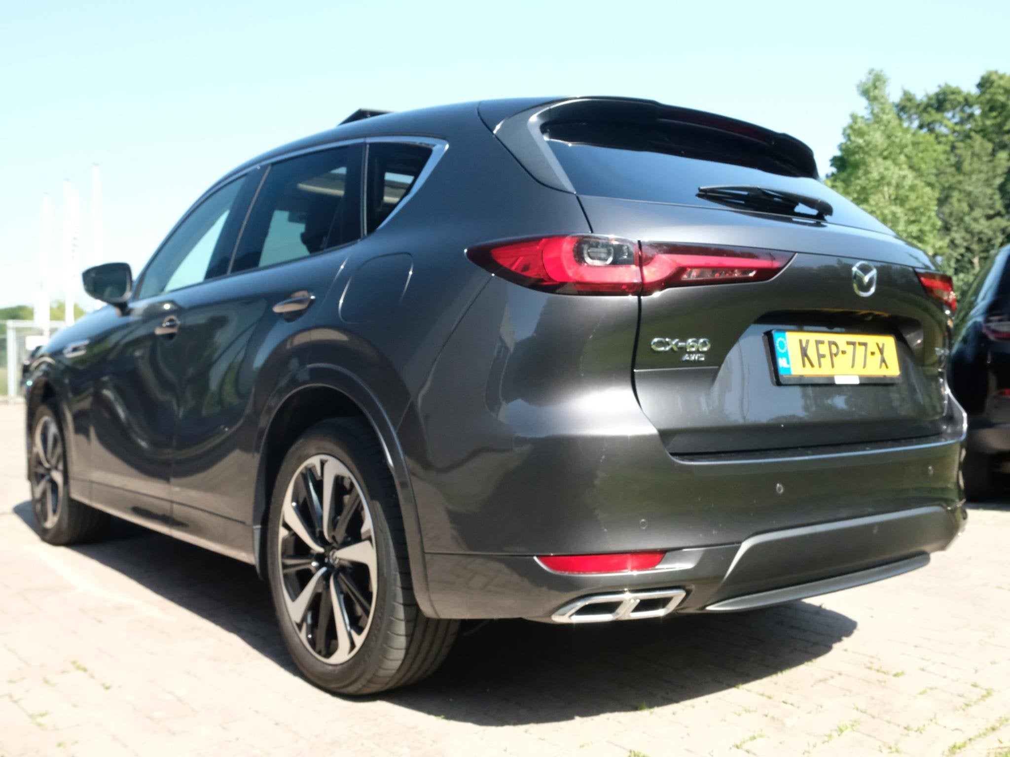 Mazda CX-60 2.5 e-SkyActiv PHEV Takumi 328 PK | Wegklapbare, Auto's, Automaat, Stof, Gebruikt, 2500 kg