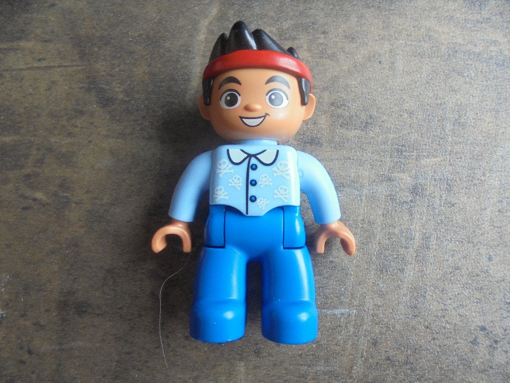 Lego Duplo Never Land Pirates Figure Lost Boy (zie foto's), Kinderen en Baby's, Speelgoed | Duplo en Lego, Gebruikt, Duplo, Losse stenen