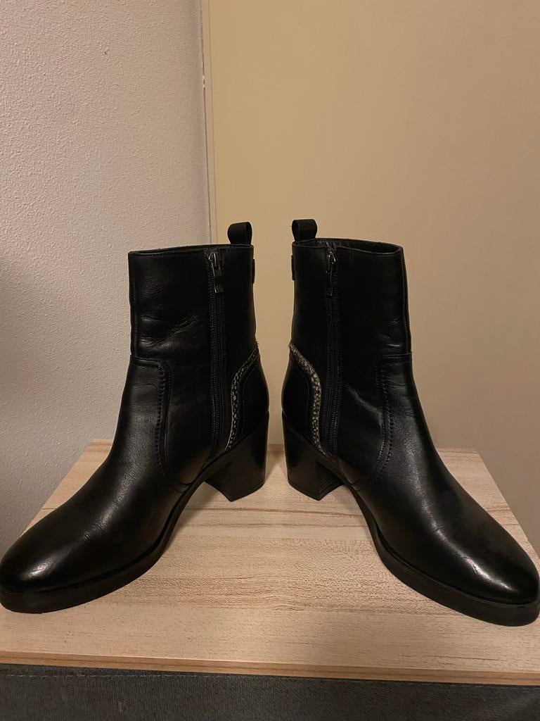 Enkellaarzen, Maruti, zwart, maat 42, Kleding | Dames, Schoenen, Verzenden, Zwart, Lage of Enkellaarzen, Zo goed als nieuw