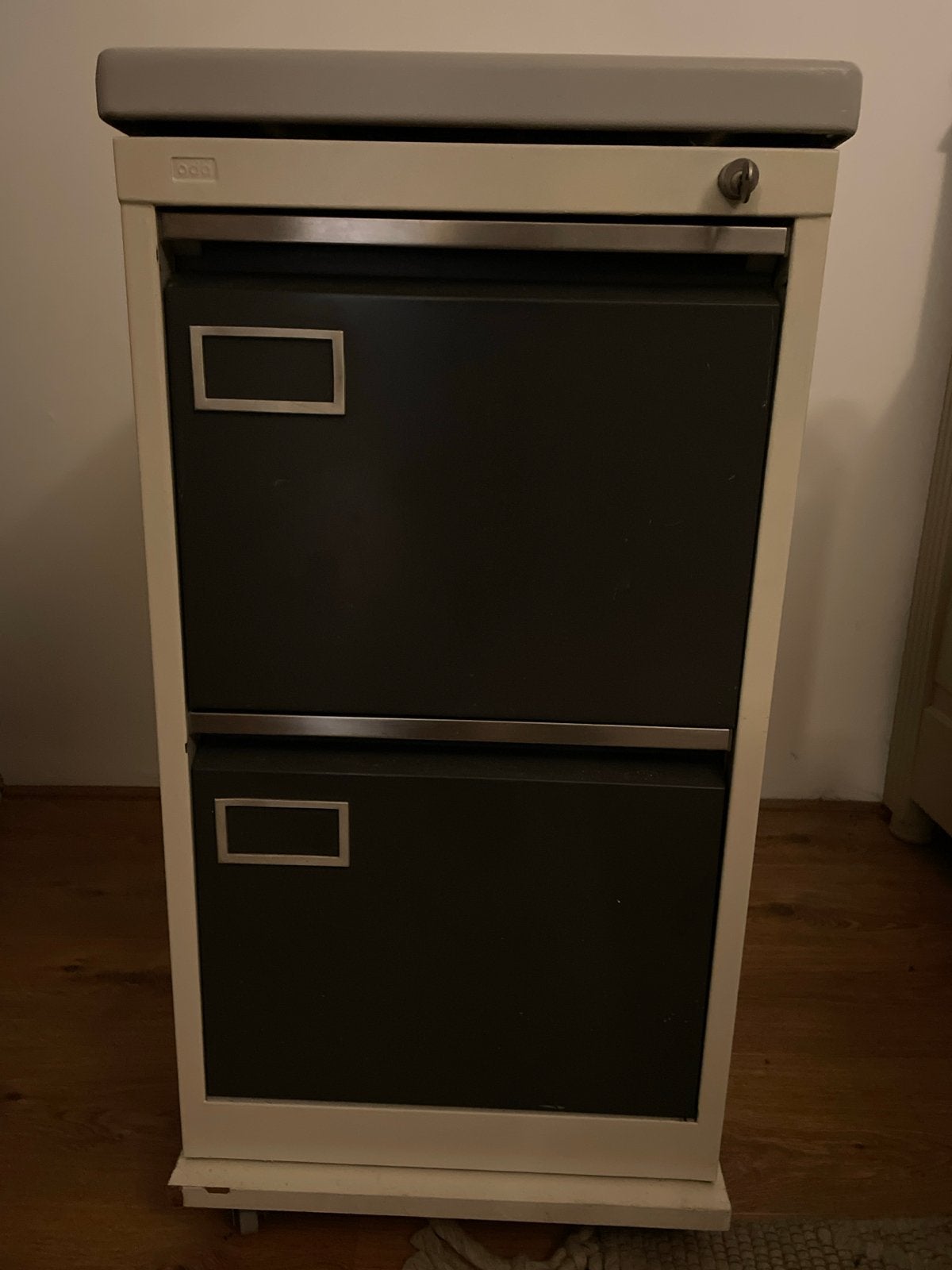 Praktisch Ladenblok met Twee Lades, Ophalen, Minder dan 50 cm, Gebruikt, Minder dan 100 cm