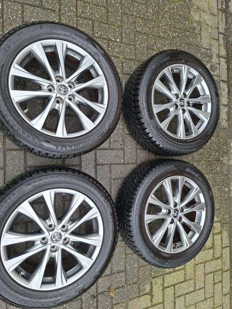Originele Toyota velgen met winterbanden, Ophalen, Winterbanden, Velg(en)