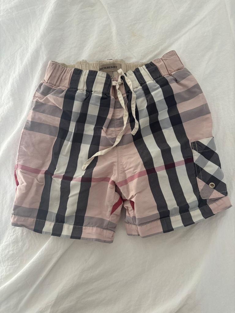 Mooie BB Korte broek, Ophalen of Verzenden, Zo goed als nieuw, Jongetje of Meisje, Zwembroek