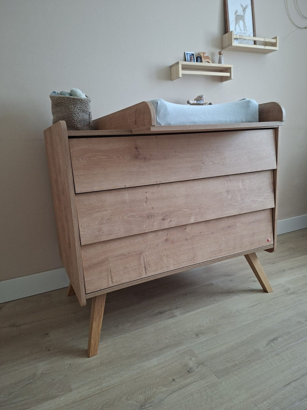Petite Amelie Commode Vintage Hout met Bladvergroter, Ophalen, 50 tot 70 cm, 90 tot 105 cm, 100 cm of meer