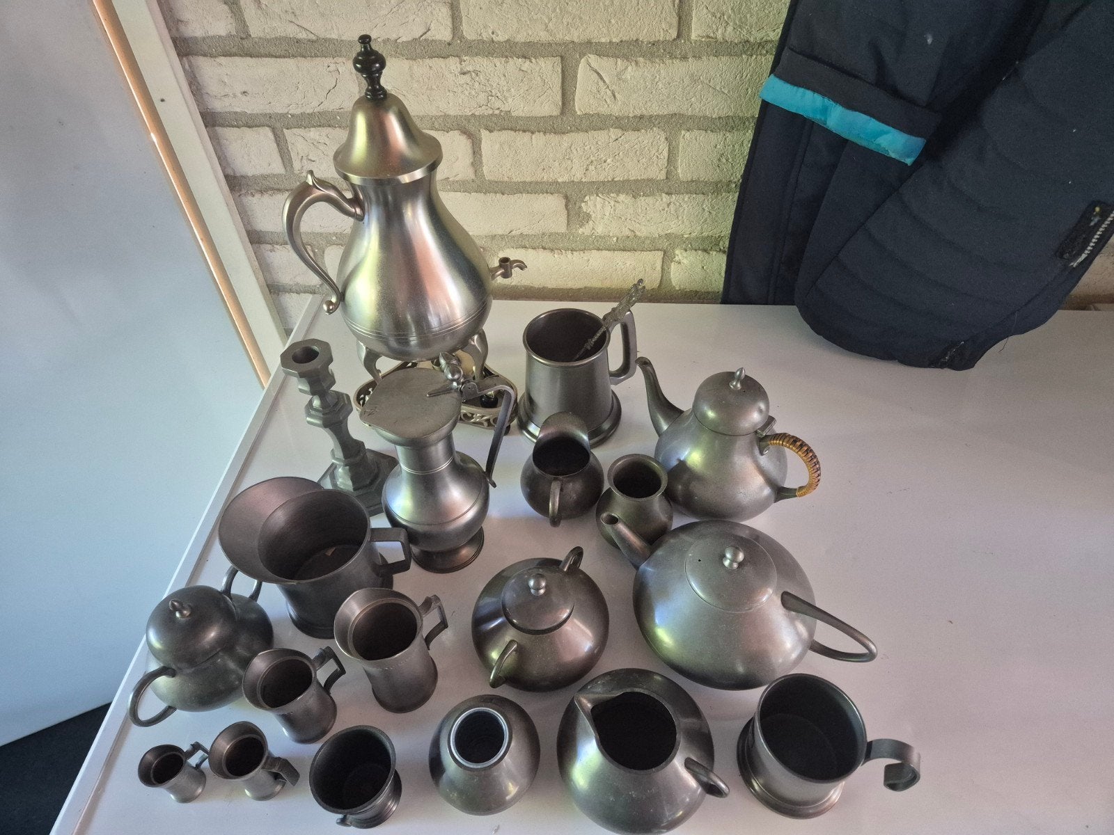 Tinnen voorwerpen !, Ophalen