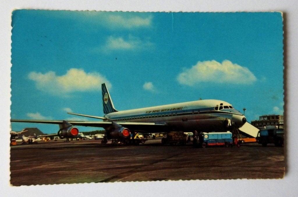 Ansichtkaart Vliegveld Schiphol. Douglas D.C.- 8-32, Verzenden, 1960 tot 1980, Gelopen, Overige thema's