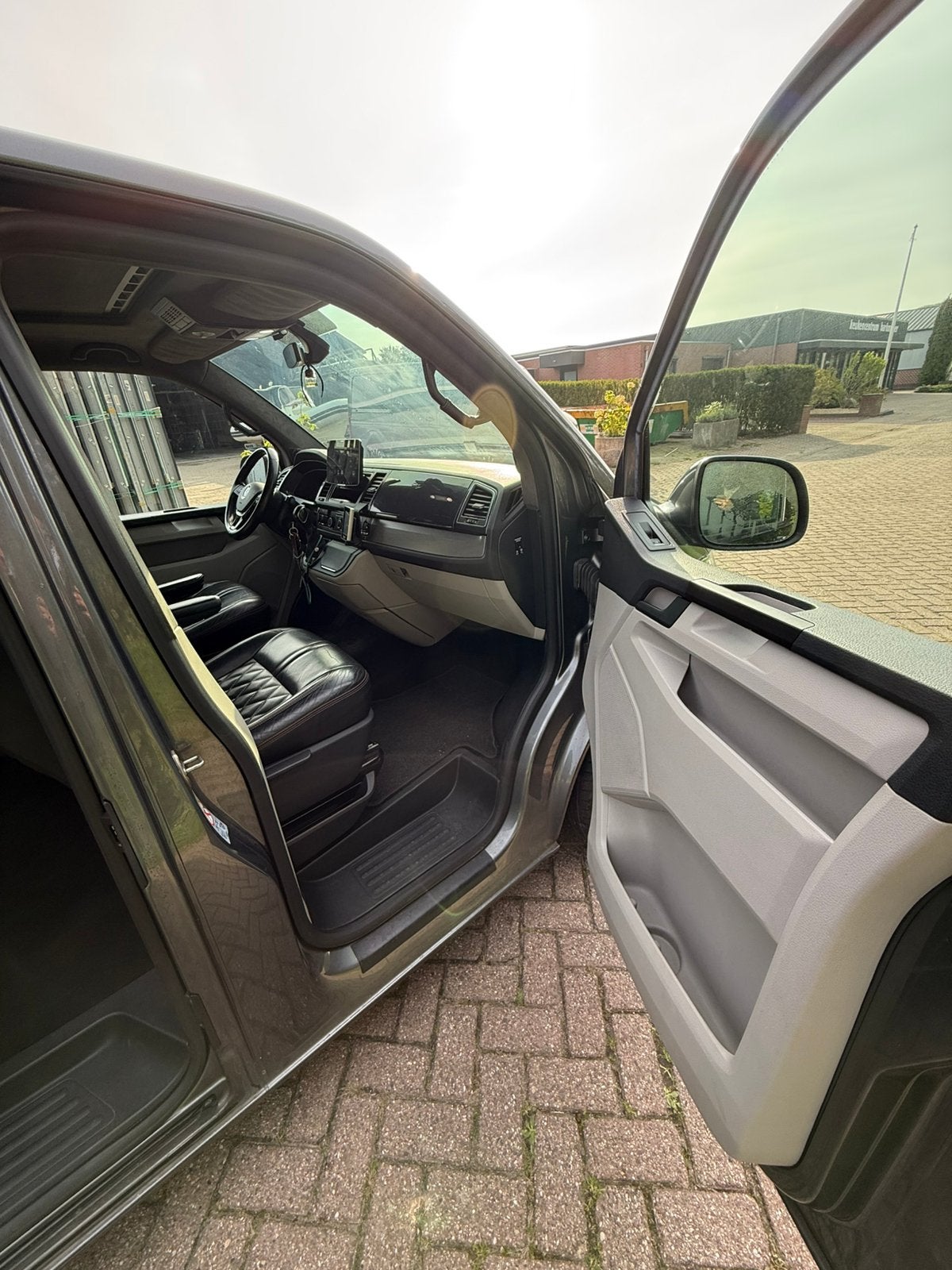 Foto 12 van VW Transporter T6 204PK 4Motion DSG Highline Leder