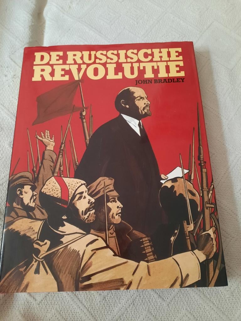De Russische Revolutie - John Bradley, Ophalen of Verzenden, 20e eeuw of later, Zo goed als nieuw, John Bradley