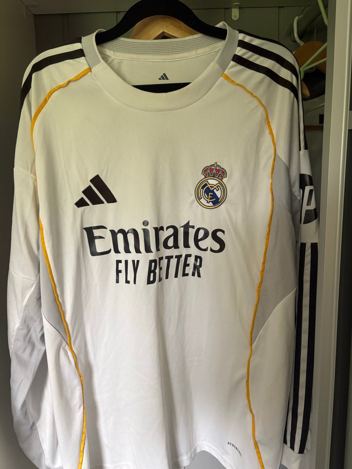 Real Madrid Bellingham thuisshirt lange mouwen, Groter dan maat XL, Ophalen of Verzenden, Zo goed als nieuw, Shirt