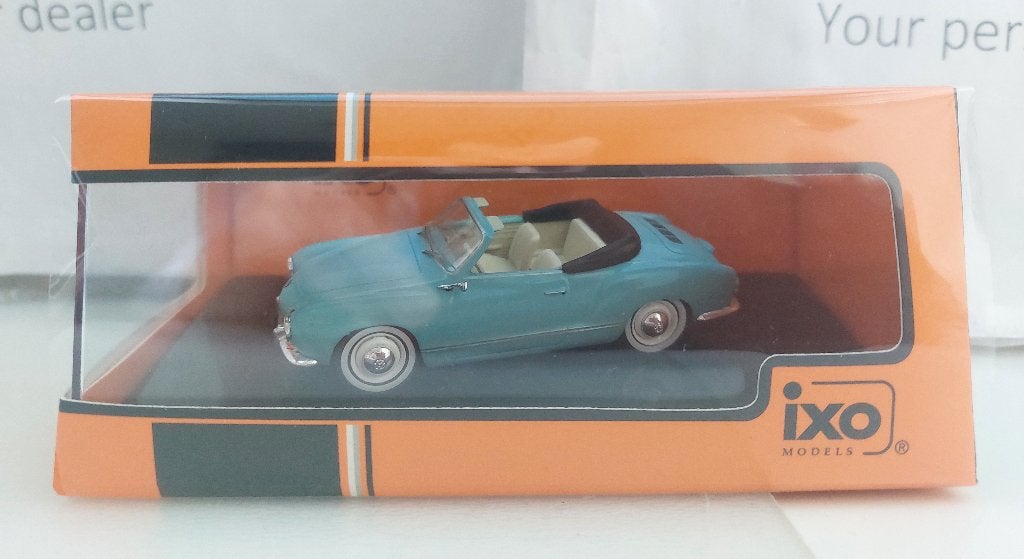 Ixo 1:43 Volkswagen Karmann Ghia 1955 turquoise nieuw, Ophalen of Verzenden, Nieuw, Auto, Overige merken