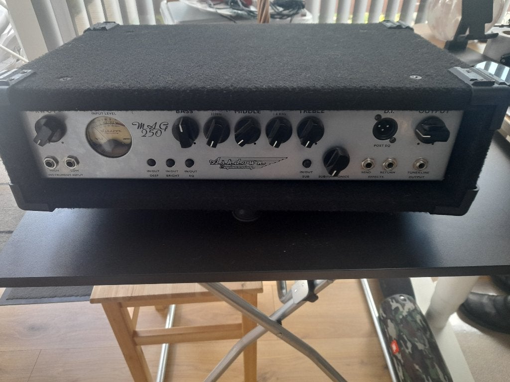 basversterker Ashdown MAG 250, Ophalen of Verzenden, Gebruikt, Basgitaar, 100 watt of meer