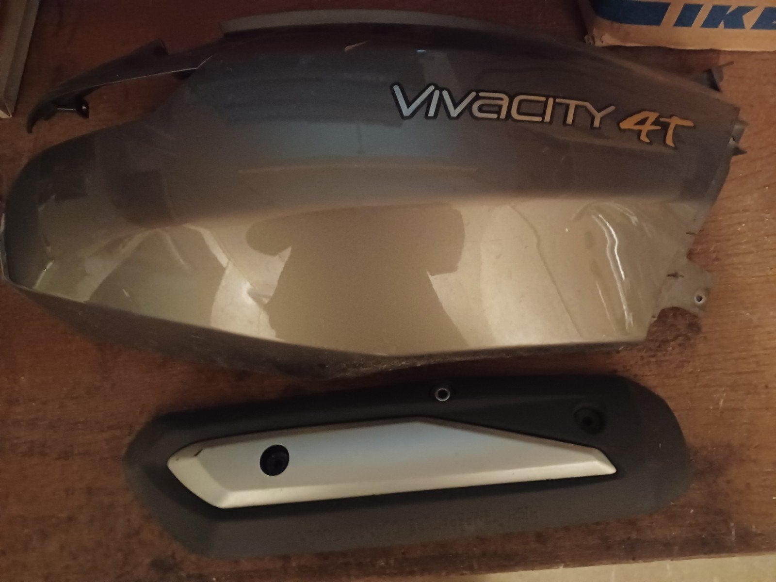 Rechter zijkap en hitteschild Peugeot Vivacity 4T (2014), Ophalen of Verzenden, Gebruikt, Kap, Peugeot