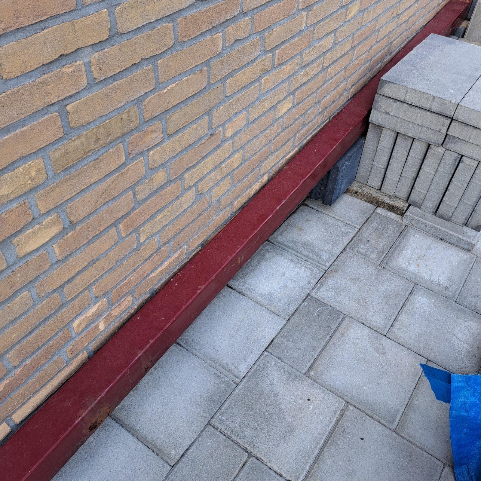 Stalen koker 100x100x3 mm, 5.20m, rood geverfd, Ophalen