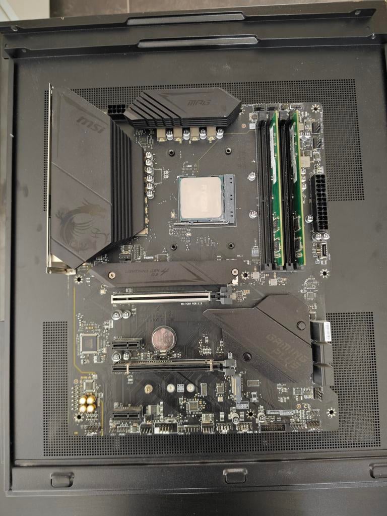 Am4 bundel msi mpg b550 gaming plus + r7 5800x + 16gb ddr4, Computers en Software, Moederborden, Ophalen of Verzenden, Zo goed als nieuw