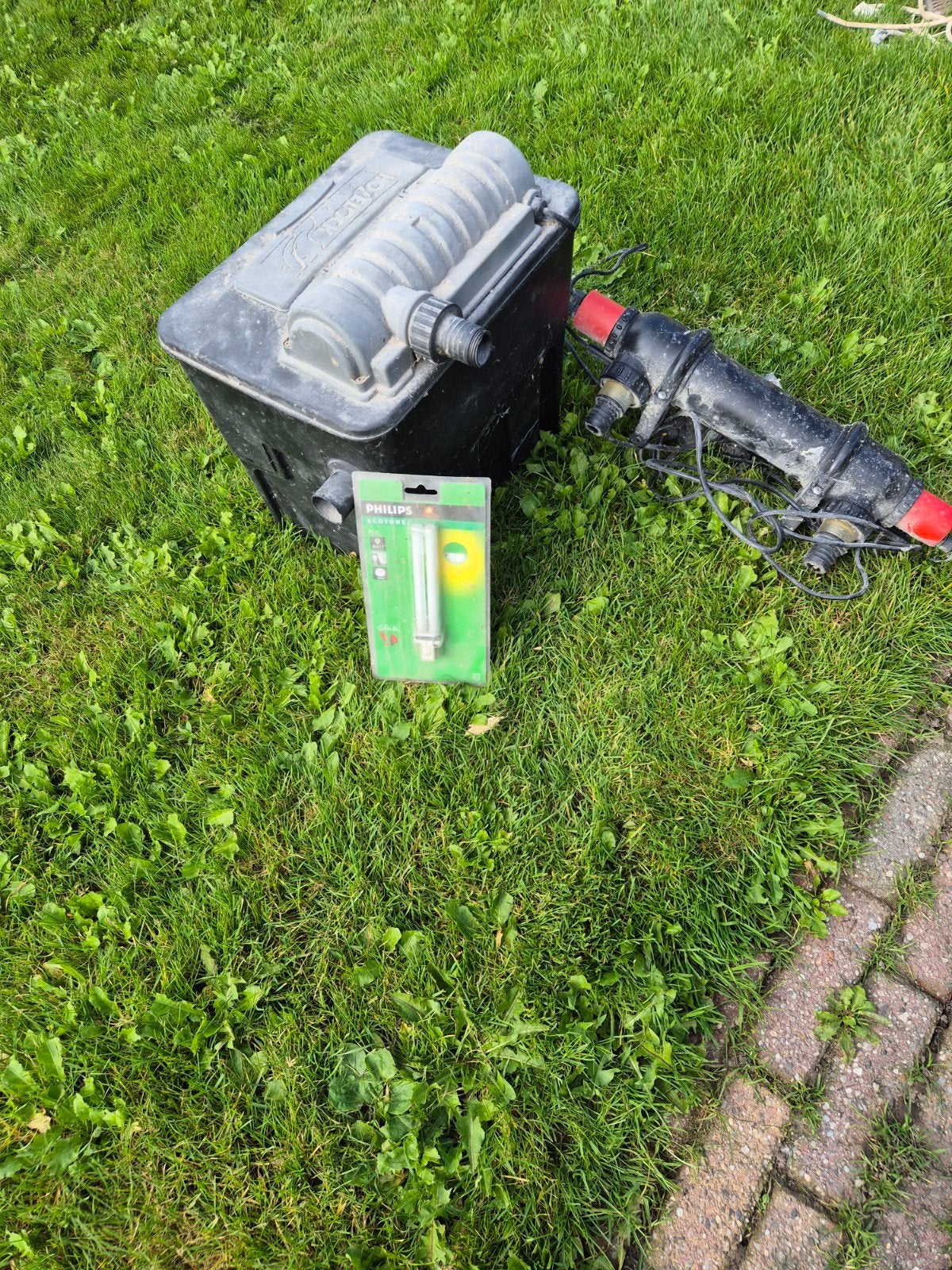 vijver filterbak + lamp enz.., Ophalen, Zo goed als nieuw