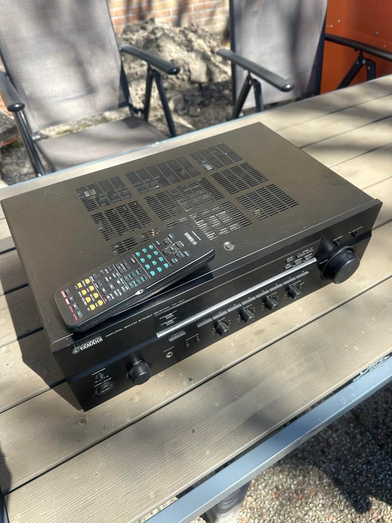Yamaha Natural Sound Stereo Receiver RX-397 met afstandsbedi, Yamaha, Ophalen of Verzenden, Zo goed als nieuw, 60 tot 120 watt