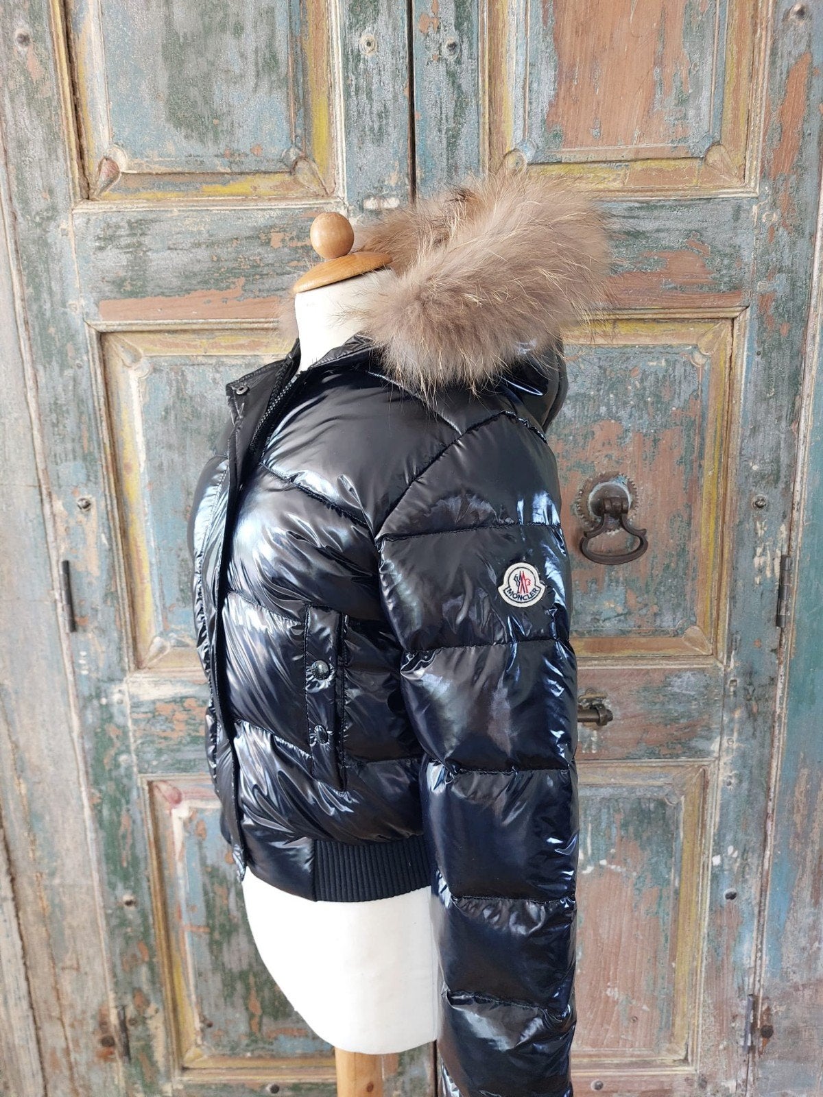 Moncler Puffer Jas met Bontkraag - Zo goed als nieuw, Zwart, Moncler, Ophalen of Verzenden, Zo goed als nieuw