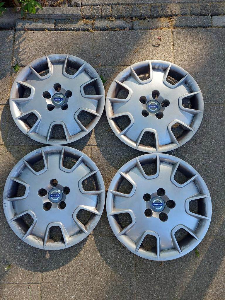 Set van 4 Volvo wieldoppen, Ophalen, Gebruikt