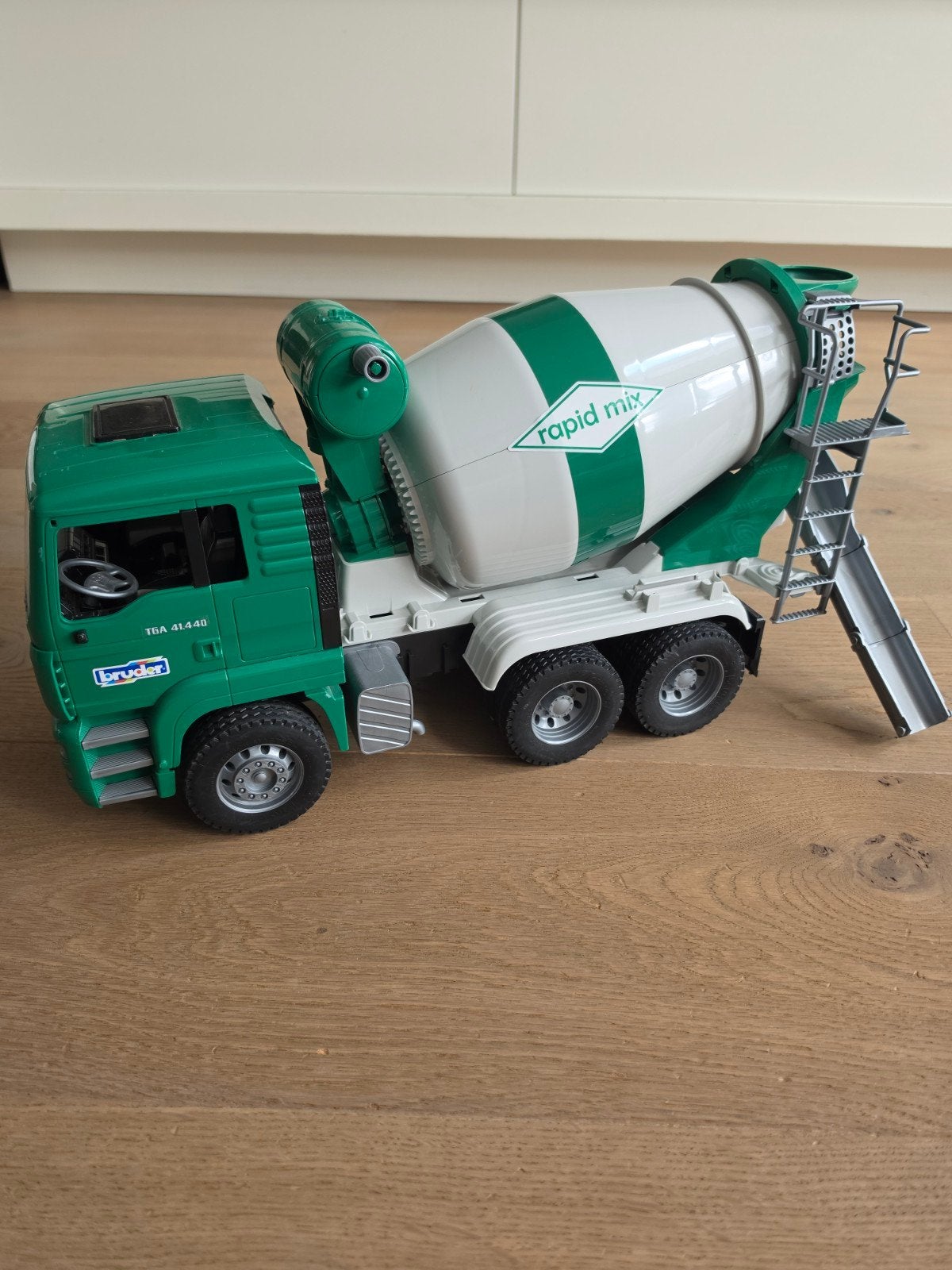 Bruder vrachtwagen met cementmixer, Kinderen en Baby's, Ophalen of Verzenden, Gebruikt
